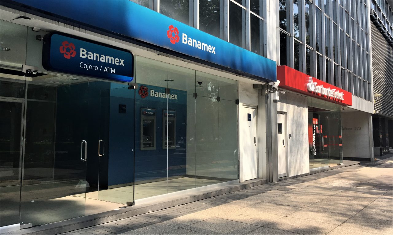 Banamex continua en proceso de venta