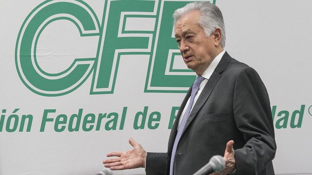 CFE acusa a la COFECE