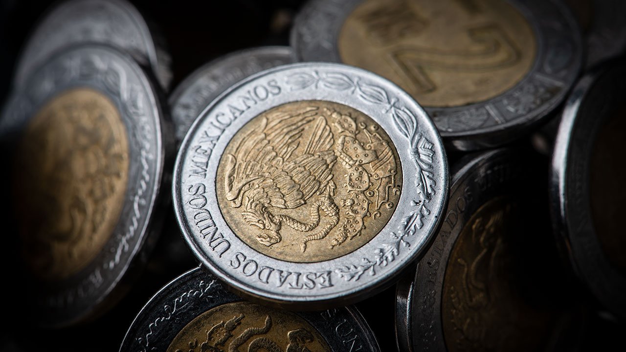 El peso aumenta un 0.61% su percio