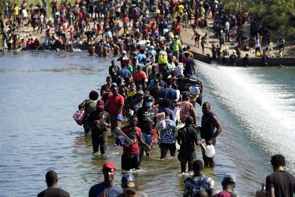 Estados Unidos va por deportaciones masivas