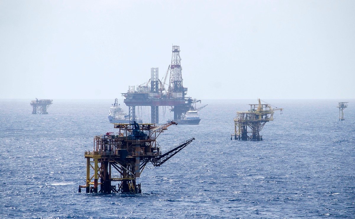 Cae la producción de petróleo en Pemex