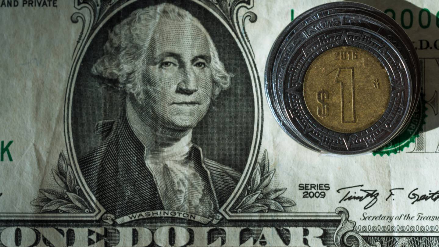 El peso se vuelve a devaluar