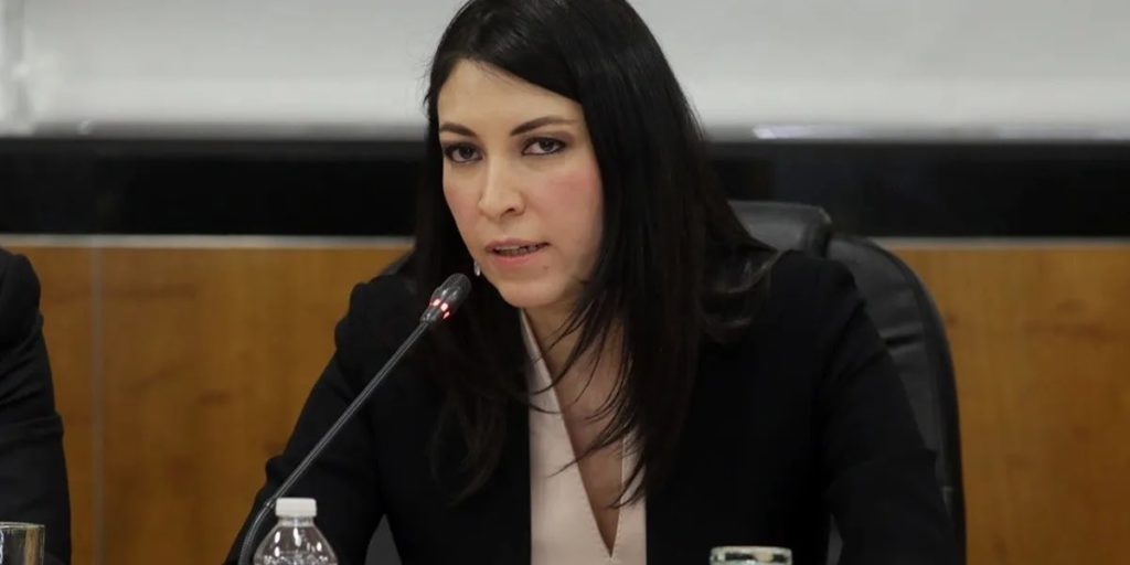 Victoria Rodríguez es ratificada como integrante de Banxico