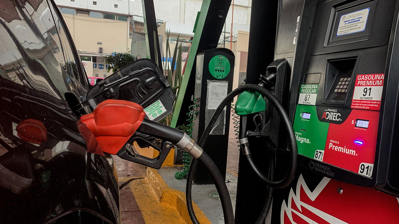 Las gasolineras caen un 39%