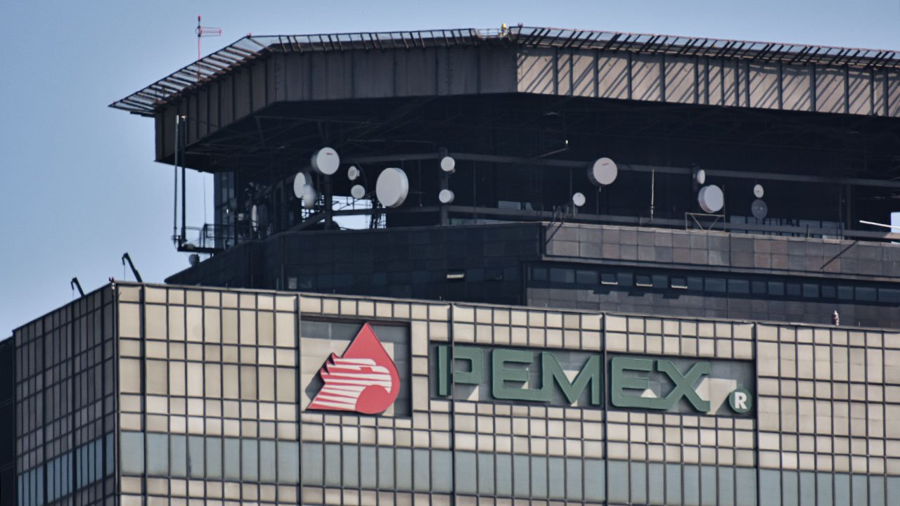 Pemex explorará áreas terrestres