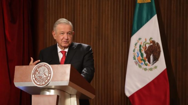 AMLO adelantó que Banxico incrementará en 50 puntos base la tasa de interés