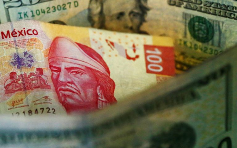 El peso sigue bajando de precio