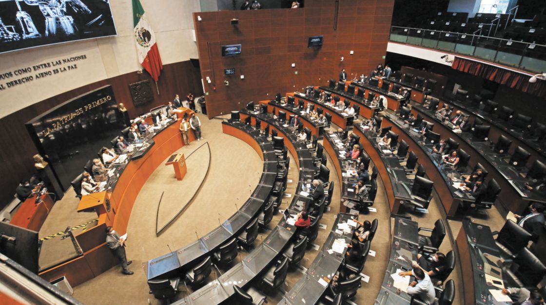 Senadores de Veracruz enfrentan comisión