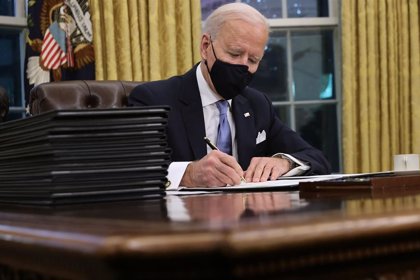 Biden emite decreto para crear dólar digital